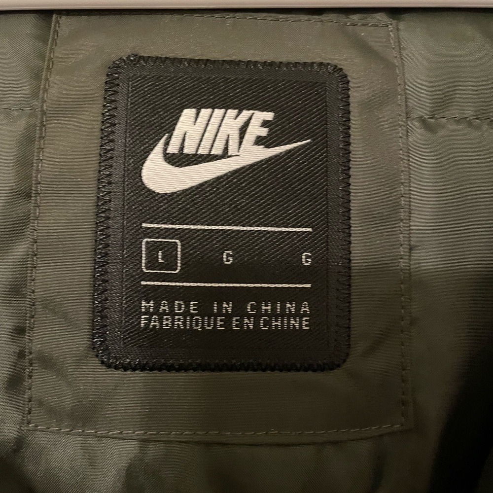 Nike Green Performance Jacket - Picture 4 of 4
